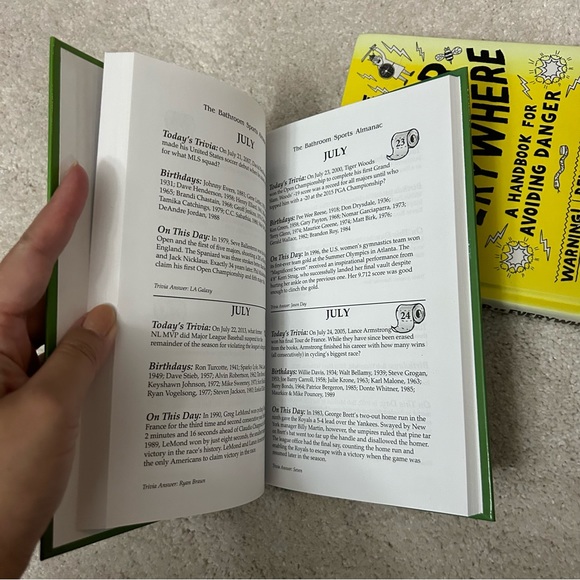 Set of 3 - Young Adult Books - Picture 5 of 11